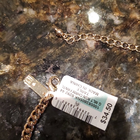 🌞NWT Fun red and gold heart necklace - Picture 4 of 4